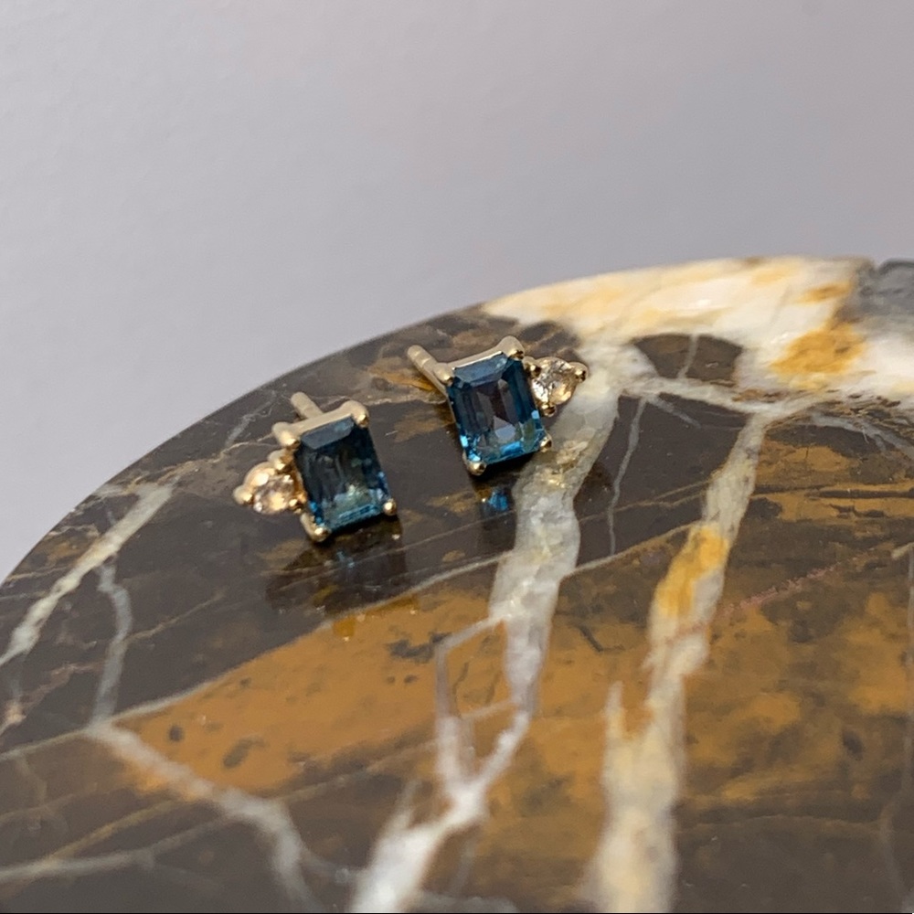 Mejuri Blue Topaz Duo Studs London Blue Topaz, Discontinued by Mejuri - Picture 6 of 6